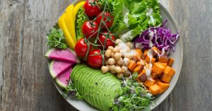 Colorful vegetable and chickpea bowl illustrating gut health and nutrient absorption